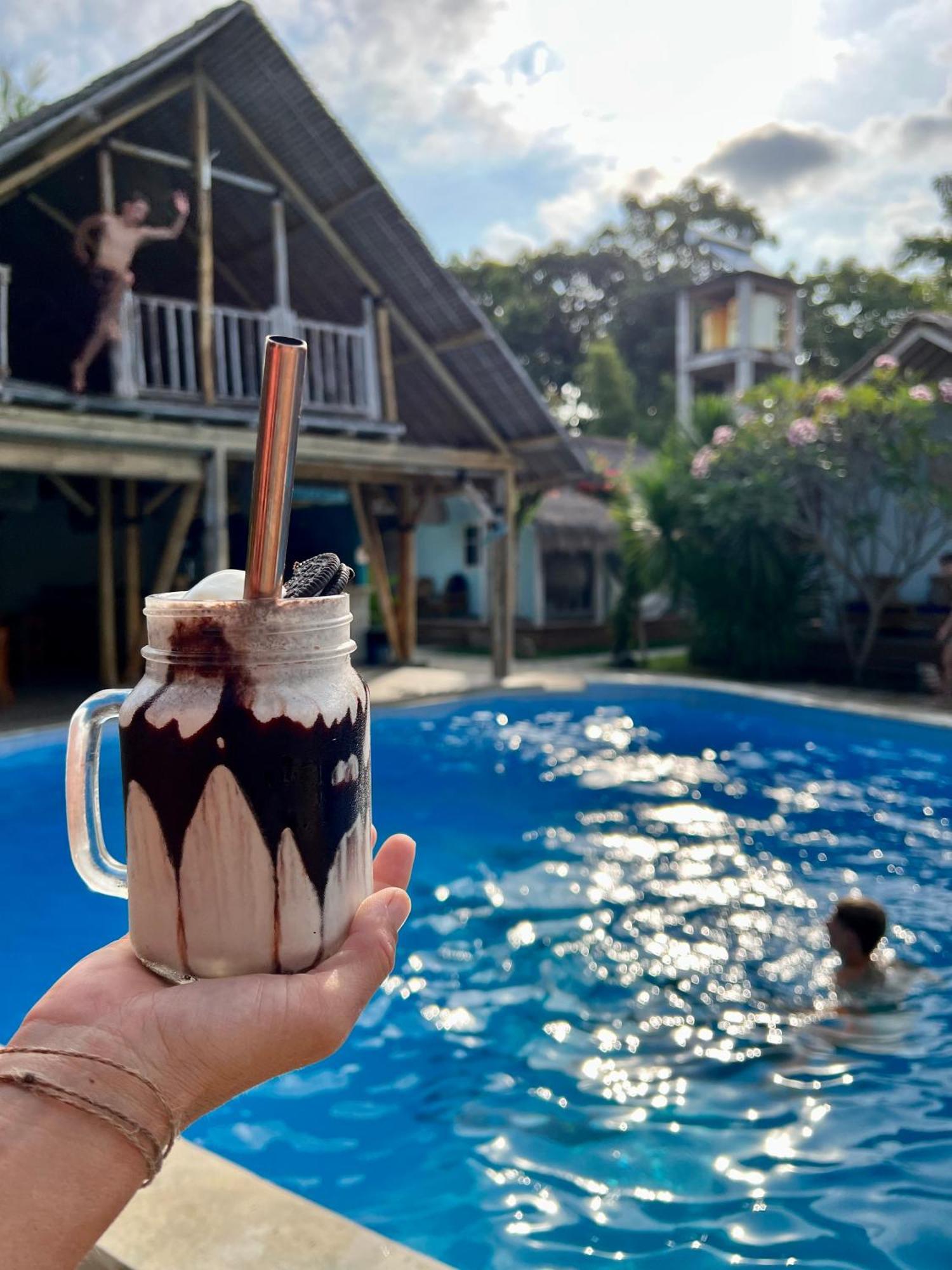 Captain Goodtimes Gili Air Bagian luar foto
