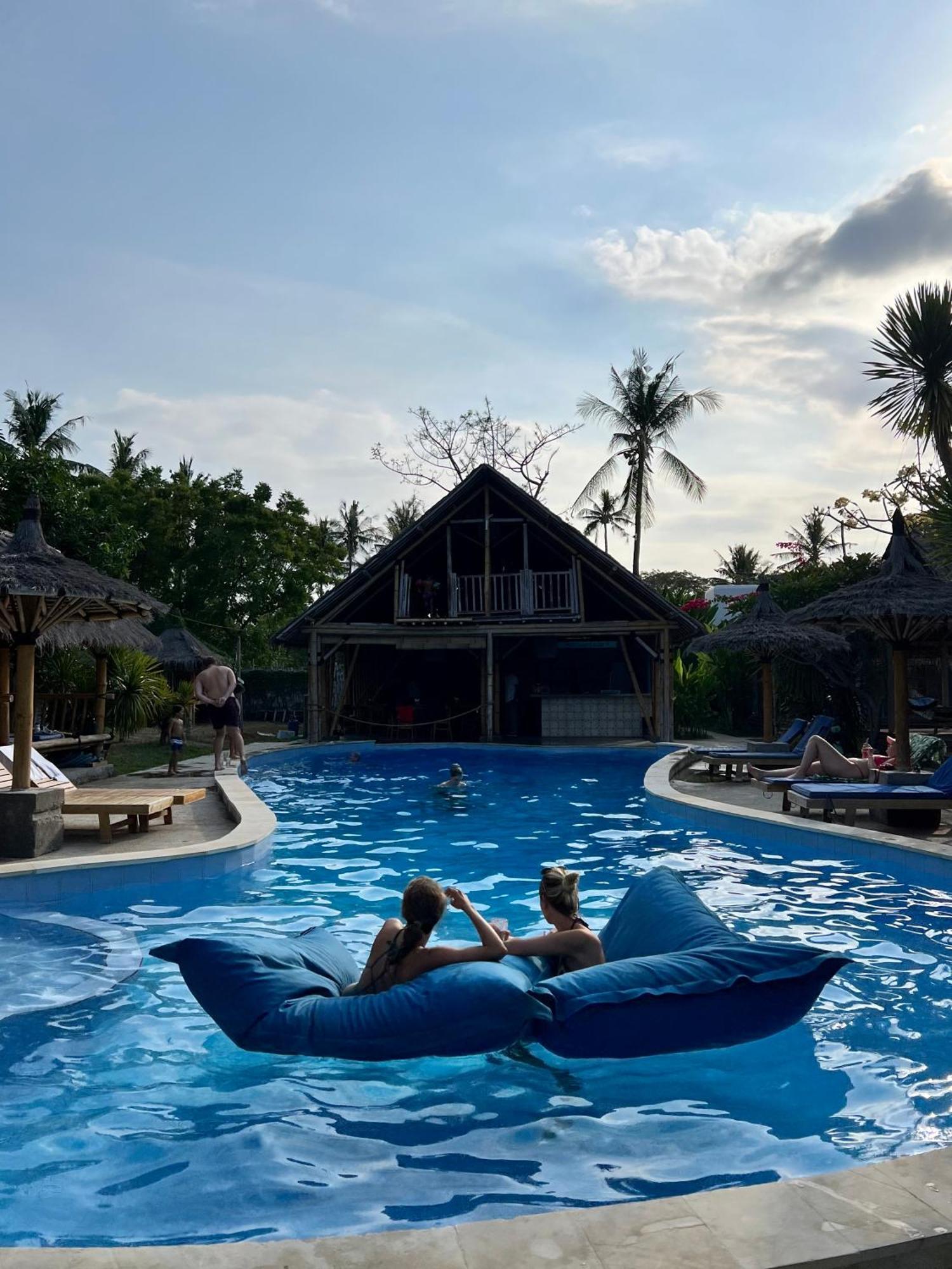 Captain Goodtimes Gili Air Bagian luar foto